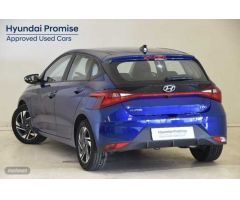 Hyundai i20 1.2 MPI Klass de 2023 con 13.648 Km por 16.500 EUR. en Barcelona