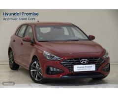 Hyundai i30 1.5 DPI Klass SLX 110 de 2023 con 7.942 Km por 19.400 EUR. en Huesca