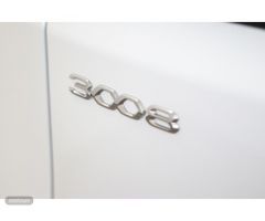 Peugeot 3008 BlueHDi 130 S&S Allure Pack EAT8 96 kW (130 CV) de 2022 con 5 Km por 29.990 EUR. en MAD