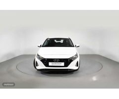 Hyundai i20 1.0 TGDI Klass 100 de 2023 con 13.725 Km por 18.600 EUR. en Barcelona