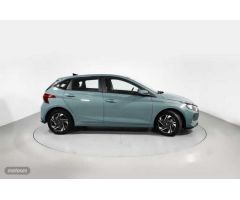 Hyundai i20 1.0 TGDI Klass 100 de 2023 con 13.615 Km por 18.600 EUR. en Barcelona