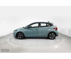 Hyundai i20 1.0 TGDI Klass 100 de 2023 con 13.615 Km por 18.600 EUR. en Barcelona