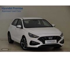 Hyundai i30 1.5 DPI Klass SLX 110 de 2022 con 17.875 Km por 20.150 EUR. en Sevilla