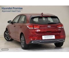Hyundai i30 1.5 DPI Klass SLX 110 de 2023 con 10.658 Km por 19.400 EUR. en Madrid