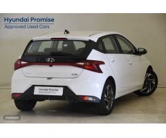 Hyundai i20 1.2 MPI Klass de 2023 con 11.421 Km por 17.900 EUR. en Cadiz