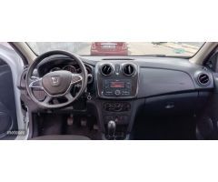 Dacia Sandero 1.0i 75cv de 2019 con 140.000 Km por 7.275 EUR. en Madrid