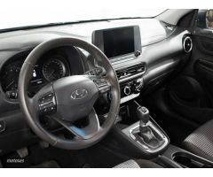 Hyundai Kona 1.0 TGDI KLASS 120CV de 2021 con 13.600 Km por 18.990 EUR. en Cadiz
