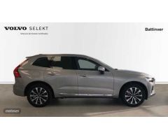 Volvo XC 60 XC60 Plus, B4 (gasolina), Gasolina, Bright de 2023 con 17.900 Km por 47.300 EUR. en Madr