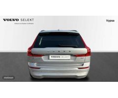 Volvo XC 60 2.0 B4 G CORE AUTO 197 5P de 2023 con 15.714 Km por 41.900 EUR. en Cordoba