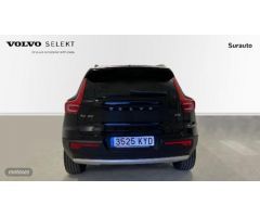 Volvo XC40 XC40 D3 Momentum Manual de 2019 con 122.045 Km por 23.000 EUR. en Cadiz