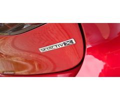 Mazda Mazda3 2.0 e-SKYACTIV-X ZENITH SAFETY RED AT de 2021 con 43.900 Km por 24.900 EUR. en Madrid
