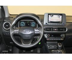 Hyundai Kona 1.0 TGDI Maxx de 2023 con 10.472 Km por 212.290 EUR. en Cadiz