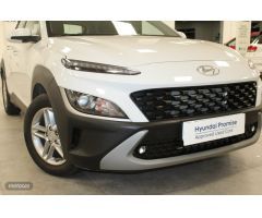 Hyundai Kona 1.0 TGDI Maxx de 2023 con 10.472 Km por 212.290 EUR. en Cadiz