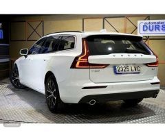 Volvo V 60 V60 B4 Momentum Pro Aut. de 2021 con 39.821 Km por 31.490 EUR. en Madrid