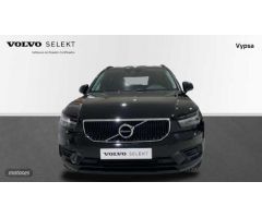 Volvo XC40 1.5 T2 MOMENTUM CORE 129 5P de 2022 con 23.708 Km por 30.900 EUR. en Ciudad Real