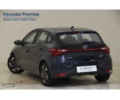 Hyundai i20 1.2 MPI Klass de 2023 con 6.395 Km por 17.990 EUR. en Pontevedra