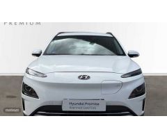 Hyundai Kona Electric Maxx 150kW de 2023 con 10.700 Km por 38.000 EUR. en Huesca