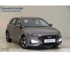 Hyundai i30 1.5 DPI Klass SLX 110 de 2023 con 5.980 Km por 19.890 EUR. en Almeria