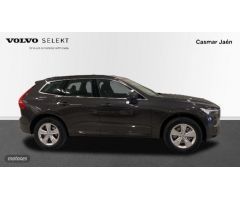 Volvo XC 60 XC60 Core, B4 (gasolina), Gasolina de 2022 con 5 Km por 49.900 EUR. en Jaen