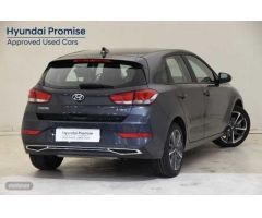 Hyundai i30 1.5 DPI Klass SLX 110 de 2023 con 13.009 Km por 18.990 EUR. en Malaga