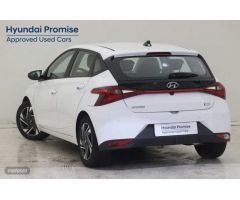 Hyundai i20 1.0 TGDI Klass 100 de 2023 con 13.745 Km por 16.990 EUR. en Malaga