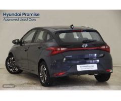 Hyundai i20 1.0 TGDI Klass 100 de 2023 con 12.553 Km por 17.900 EUR. en Madrid