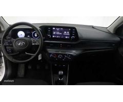 Hyundai i20 1.2 MPI Klass de 2023 con 12.433 Km por 16.500 EUR. en Alicante