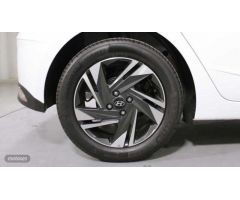 Hyundai i20 1.2 MPI Klass de 2023 con 15.177 Km por 16.900 EUR. en Barcelona