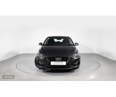 Hyundai i30 1.5 DPI Klass SLX 110 de 2023 con 16.916 Km por 20.400 EUR. en Barcelona