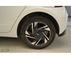 Hyundai i20 1.0 TGDI Klass 100 de 2023 con 12.043 Km por 18.300 EUR. en Navarra