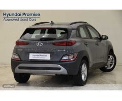 Hyundai Kona 1.0 TGDI Maxx 4x2 de 2023 con 11.075 Km por 19.550 EUR. en Sevilla