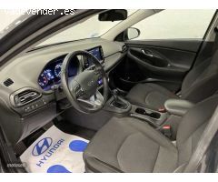 Hyundai i30 1.0 TGDI Klass 120 de 2021 con 32.320 Km por 19.500 EUR. en Madrid