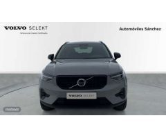 Volvo XC40 2.0 B3 ULTIMATE DARK AUTO 163 5P de 2024 con 1 Km por 47.200 EUR. en Zaragoza