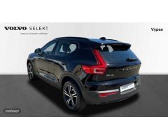 Volvo XC40 2.0 B3 PLUS DARK AUTO 163 5P de 2023 con 23.703 Km por 38.500 EUR. en Cordoba