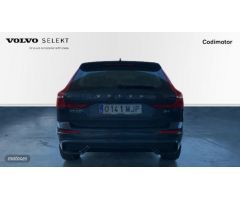 Volvo XC 60 XC60 Plus, B4 Semihibrido, Diesel, Dark de 2023 con 2 Km por 54.490 EUR. en Huelva