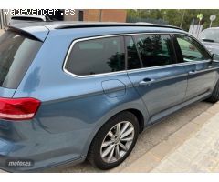 Volkswagen Passat ADVANCE  1.6 120 CV de 2018 con 133.800 Km por 13.500 EUR. en Valencia