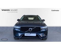 Volvo XC 60 XC60 Plus, B4 Semihibrido, Diesel, Dark de 2023 con 2 Km por 54.490 EUR. en Sevilla
