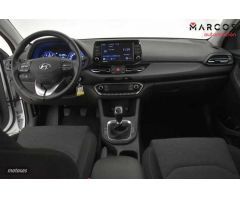 Hyundai i30 1.0 TGDI Klass LR 48V 120 de 2022 con 16.400 Km por 20.900 EUR. en Valencia