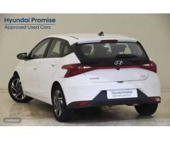 Hyundai i20 1.0 TGDI Klass 100 de 2023 con 10.310 Km por 17.600 EUR. en Alicante