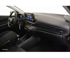Hyundai i20 1.2 MPI Klass de 2023 con 11.796 Km por 16.600 EUR. en Alicante