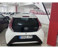 Toyota Aygo 1.0 68 CV XCITE de 2017 con 88.100 Km por 9.200 EUR. en Tenerife