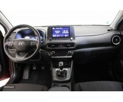 Hyundai Kona 1.0 TGDI Maxx 4x2 de 2023 con 20.060 Km por 20.900 EUR. en Segovia