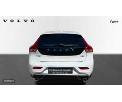 Volvo V 40 2.0 D2 R-DESIGN MOMENTUM 120 5P de 2016 con 53.263 Km por 16.900 EUR. en Cordoba