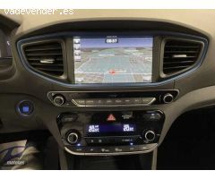 Hyundai Ioniq 1.6 GDI Tecno de 2019 con 93.592 Km por 17.500 EUR. en Madrid