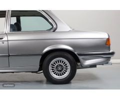 BMW 323i e21 Bmw de 1989 con 206.000 Km por 14.000 EUR. en Tarragona