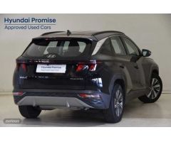 Hyundai Tucson 1.6 TGDI Maxx 4x2 de 2022 con 16.438 Km por 26.640 EUR. en Sevilla