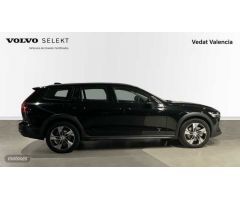Volvo V 60 2.0 B4 D CROSS COUNTRY CORE AUTO AWD 197 5P de 2023 con 1 Km por 46.900 EUR. en Valencia