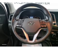 Hyundai Tucson 2.0 135CV de 2016 con 98.500 Km por 18.000 EUR. en Sevilla