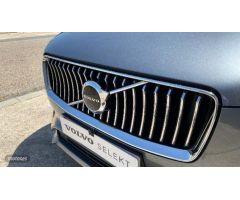 Volvo XC 90 XC90 B5 (D5) AWD Business Plus 7 asientos de 2019 con 59.400 Km por 47.990 EUR. en Sevil