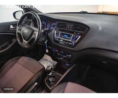Hyundai i20 1.2 Klass Klass de 2017 con 122.000 Km por 7.990 EUR. en Guipuzcoa